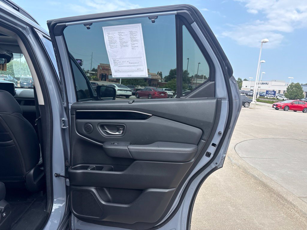 Certified 2024 Honda Pilot Touring image 31