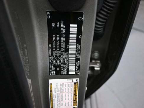 Used 2024 Lexus GX 550 AWD/4WD image 19