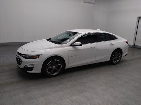 Used 2024 Chevrolet Malibu LT image 2