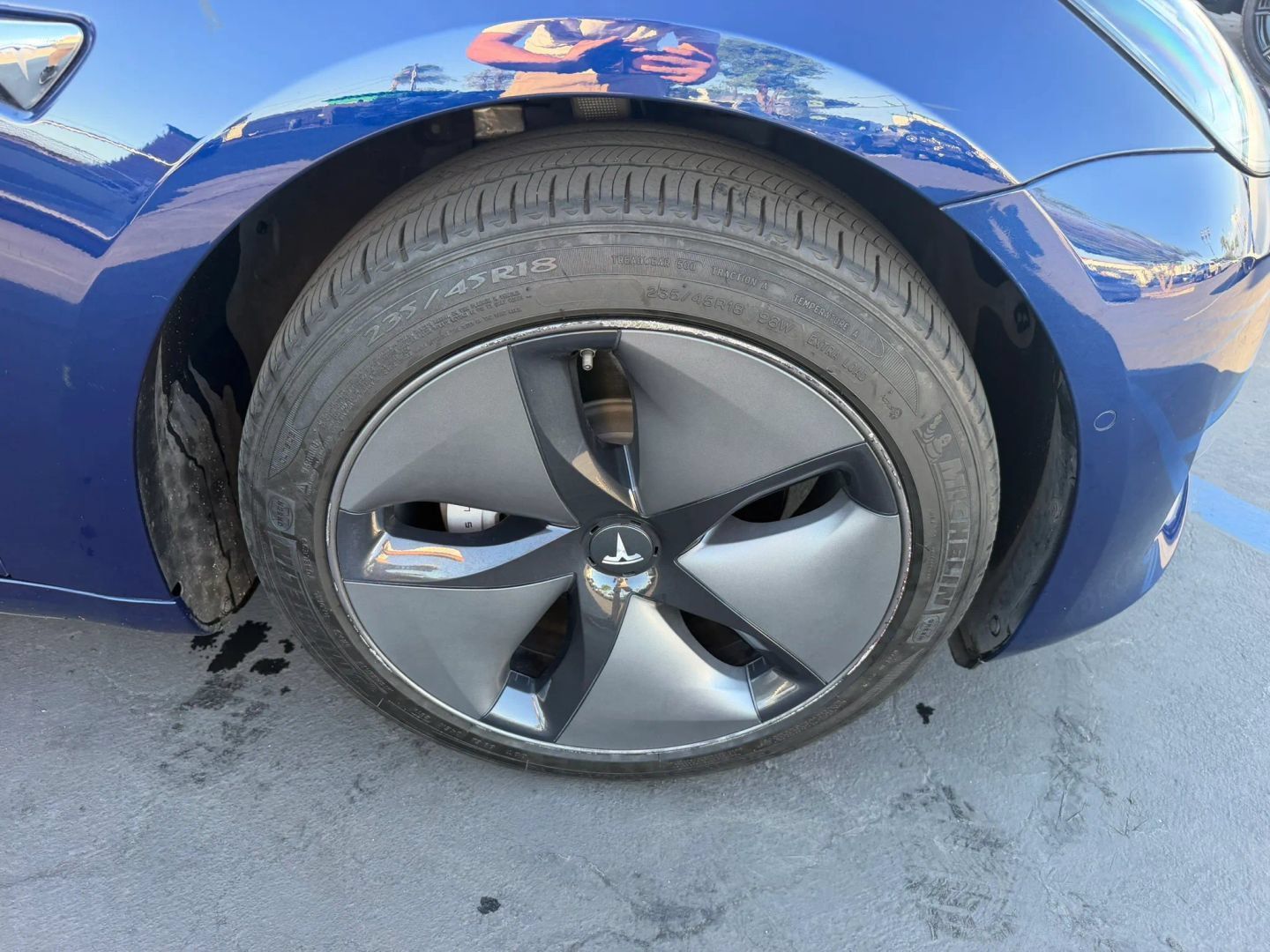 Used 2018 Tesla Model 3 Long Range RWD image 29