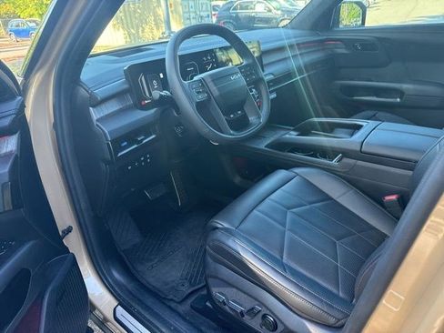 Used 2027 Kia Telluride SX Prestige X-Line AWD/4WD image 8
