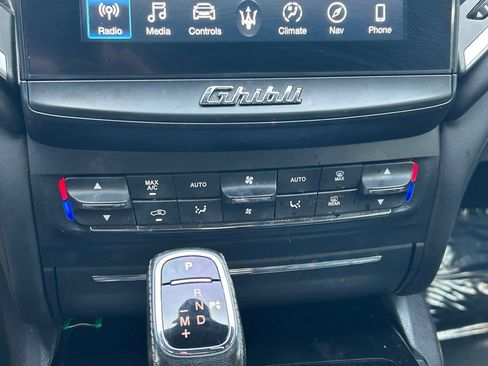 Used 2019 Maserati Ghibli RWD image 29