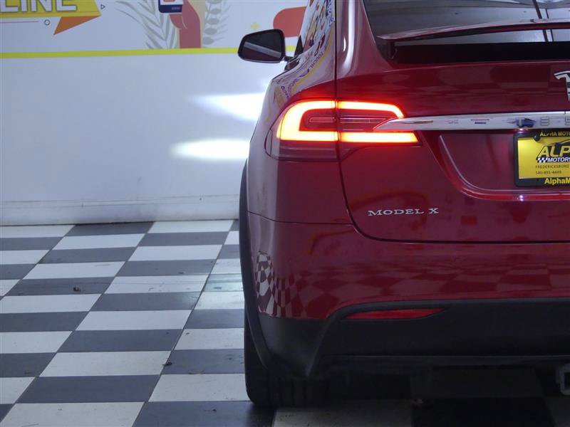 Used 2016 Tesla Model X 90D AWD/4WD image 27