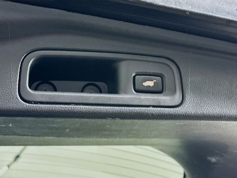 Used 2017 Honda Pilot Elite image 32