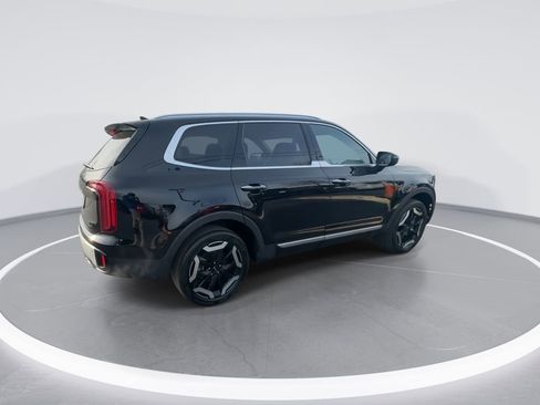 Used 2024 Kia Telluride S image 8