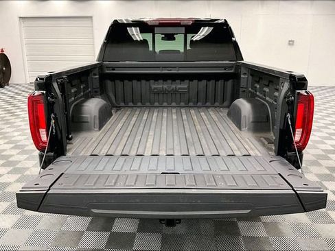 Used 2024 GMC Sierra 1500 SLT w/ SLT Premium Plus Package image 34