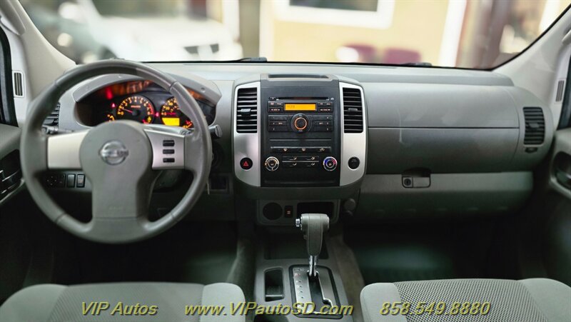 Used 2011 Nissan Frontier SV RWD image 17