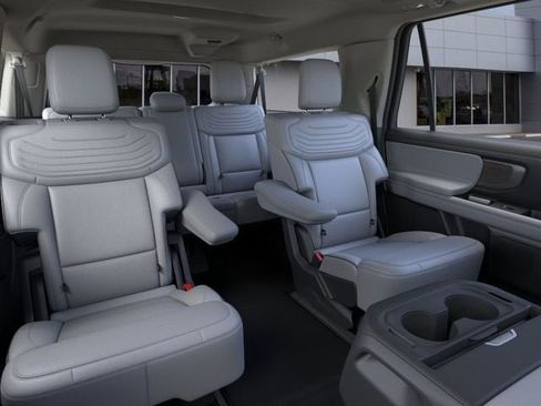 New 2026 Ford Expedition Max Platinum w/ Platinum Ultimate Package AWD/4WD image 11