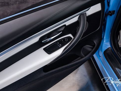 Used 2018 BMW M4 Coupe image 31