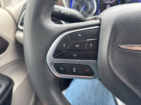 Used 2023 Chrysler Voyager LX FWD image 57