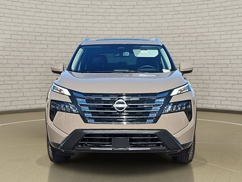 Certified 2025 Nissan Rogue SV w/ SV Premium Package image 2