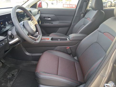 New 2026 Nissan Kicks SR image 21