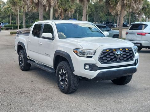 Used 2021 Toyota Tacoma TRD Off-Road RWD image 2