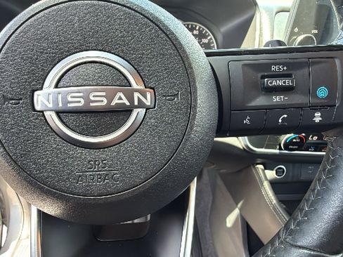 Used 2023 Nissan Rogue SL w/ SL Premium Package AWD/4WD image 24