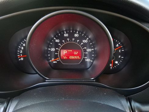 Used 2017 Kia Soul + FWD image 26