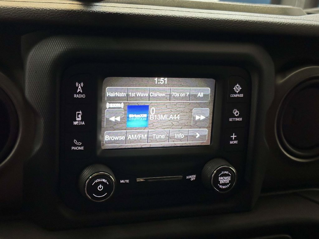 Used 2018 Jeep Wrangler Unlimited Sport S AWD/4WD image 2