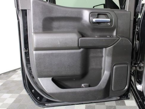 Used 2021 GMC Sierra 1500 4x4 Crew Cab w/ Sierra Value Package image 27