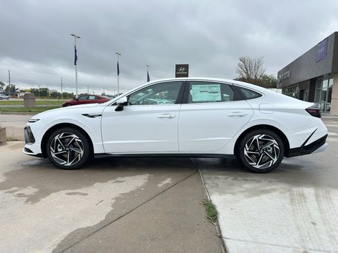 New 2026 Hyundai Sonata SEL image 4