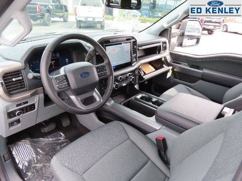 New 2025 Ford F150 XLT w/ Equipment Group 302A MID image 4
