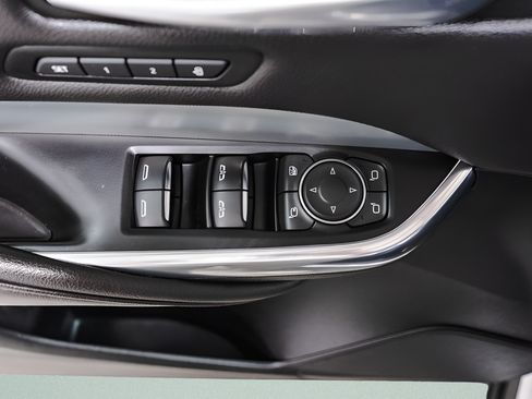 Used 2021 Cadillac XT4 Premium Luxury w/ Sun And Sound Package AWD/4WD image 24