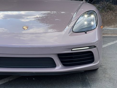 Used 2022 Porsche 718 Cayman image 5