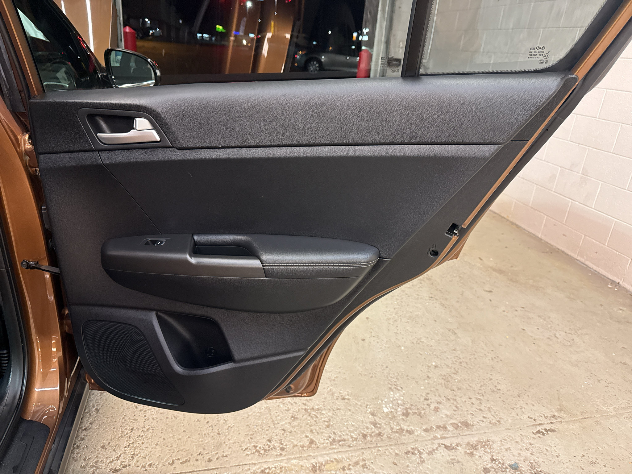Used 2018 Kia Sportage LX w/ LX Technology Package FWD image 26