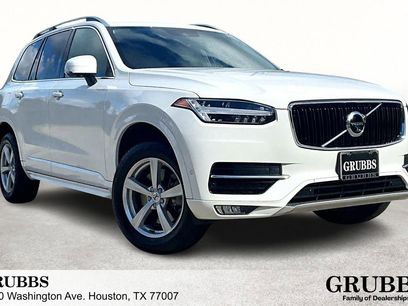 Used 2018 Volvo XC90 T5 Momentum w/ Convenience Package