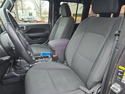 Used 2021 Jeep Wrangler Unlimited Willys image 14