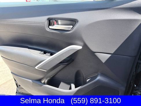 Used 2024 Toyota Corolla Cross XLE w/ Convenience Package FWD image 12