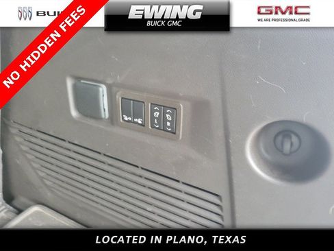 Used 2023 Chevrolet Tahoe Z71 w/ Luxury Package image 12