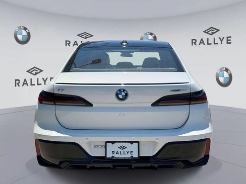 Certified 2025 BMW i7 eDrive50 w/ M Sport Package RWD image 5