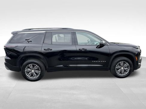 Used 2026 Chevrolet Traverse LT AWD/4WD image 6
