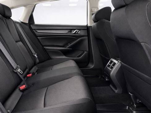 Used 2018 Honda Accord EX image 15