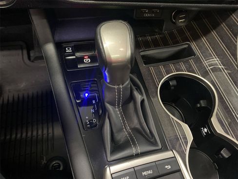 Used 2020 Lexus RX 450h AWD w/ Luxury Package image 26