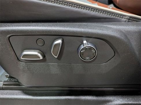 Used 2024 GMC Yukon XL Denali Ultimate image 15