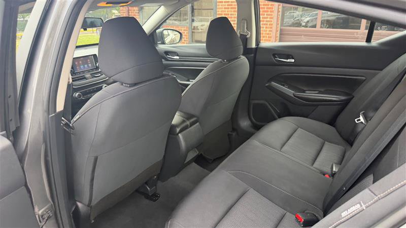 Used 2022 Nissan Altima 2.5 S FWD image 17