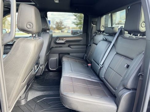 Used 2023 Chevrolet Silverado 1500 High Country w/ High Country Premium Package image 25