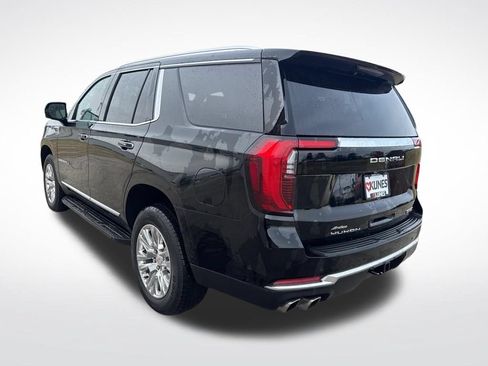 Used 2025 GMC Yukon Denali AWD/4WD image 9