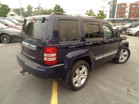Used 2012 Jeep Liberty Limited Jet w/ Comfort/Convenience Group AWD/4WD image 2