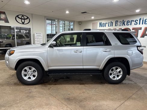 Used 2024 Toyota 4Runner SR5 Premium image 7