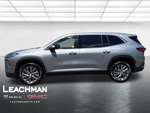 Used 2026 Buick Enclave Preferred AWD/4WD image 8