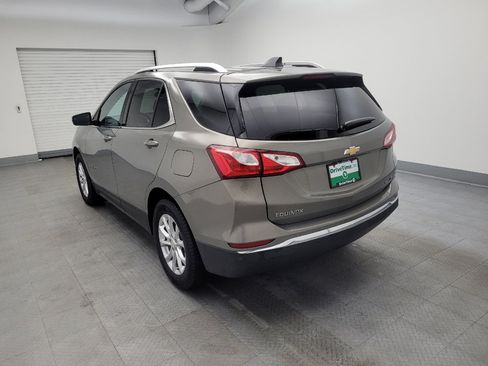 Used 2019 Chevrolet Equinox LT w/ Sun & Navigation Package image 5