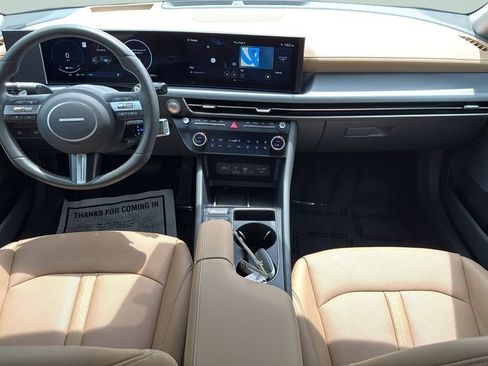 Certified 2025 Hyundai Sonata Limited FWD image 11