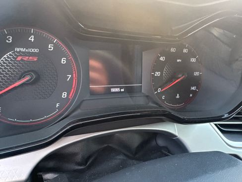 Used 2025 Chevrolet Trax RS w/ Driver Confidence Package FWD image 9