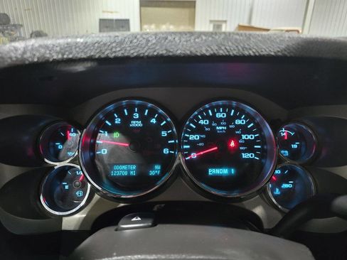 Used 2013 Chevrolet Silverado 2500 LT w/ Interior Plus Package image 44