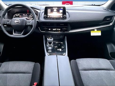 New 2026 Nissan Rogue SV w/ Cold Weather Package image 5