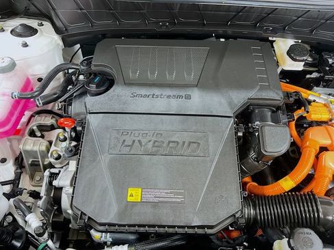 Certified 2023 Kia Niro EX image 31