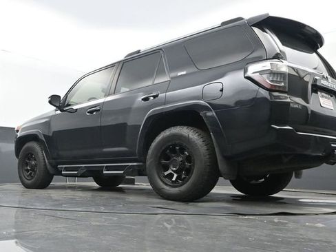 Used 2020 Toyota 4Runner SR5 Premium w/ Moonroof Package image 10