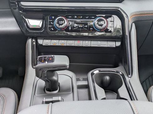 New 2026 GMC Sierra 1500 AT4 w/ AT4 Premium Package AWD/4WD image 20