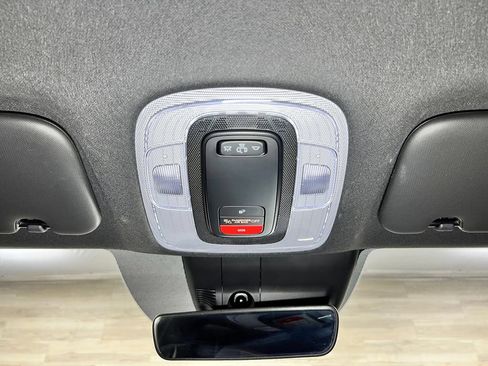 Used 2025 Hyundai Elantra SEL FWD image 24
